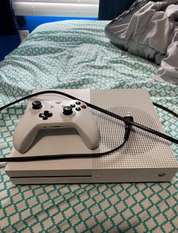 Xbox One With Controller