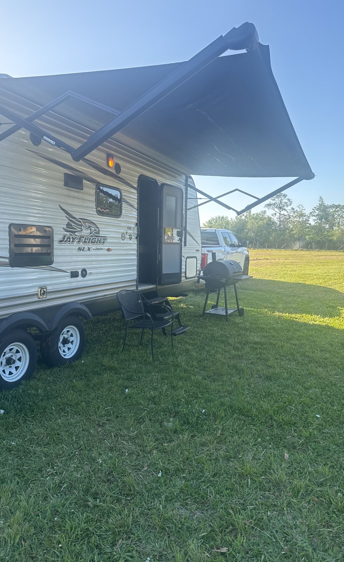 2017 Jayco Rv, Barely Used, Very Comfortable Sleeps Six People.