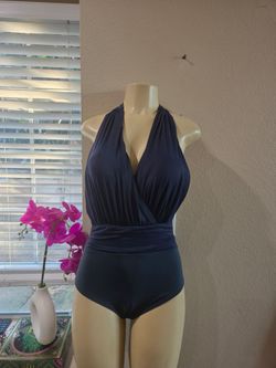 CALVIN KLEIN SWIMINGSUIT SZ SMALL