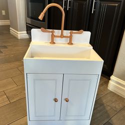 Playhouse Cabinet With Sink And Faucet