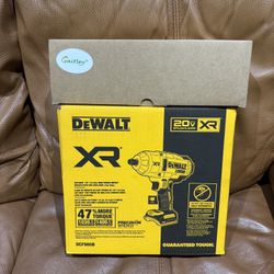 DEWALT 20V MAX Cordless Impact Wrench, 1/2 Impact Gun,and 2 Lithium lon batteries