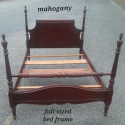 Vintage Mahogany Full Sized Bed Frame / Early Century Duncan Phyfe Style Mahogany Bed Frame / Quality Furniture 