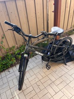 2026 Pedego Avenue Pro Electric Bike – Only 26 Miles – Extras Included