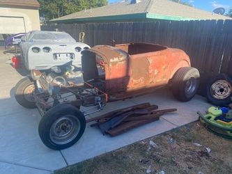 1931 ford roadster on a 1932 ford hot rod frame