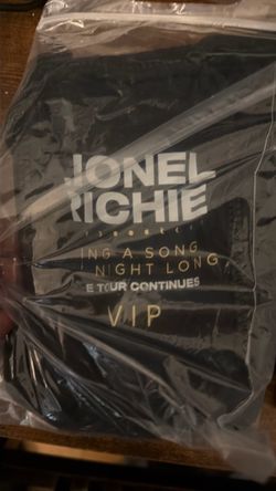 Lionel Richie VIP Tour Merchandise Item (thermos case water)