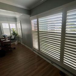 Interior Wood Shutters- Custom, Plantation, Professional Installation, Licensed Company, Window Treatments & Coverings, Persianas De Madera, Espanol
