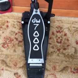 DW7000 Drum Pedal