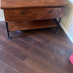 Tv Table  Great Condition