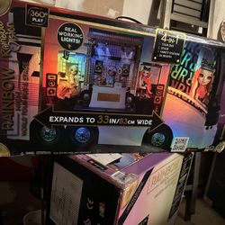 Bus And A Nice Doll.. With Cloth Rainbow High 