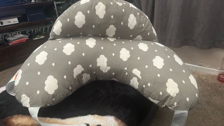 Nursing pillow