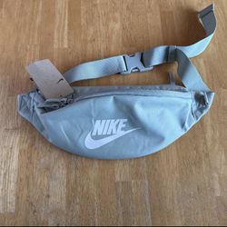 New Nike Fanny Pack Crossbody Bag Jade Horizon Belt Hip Waist