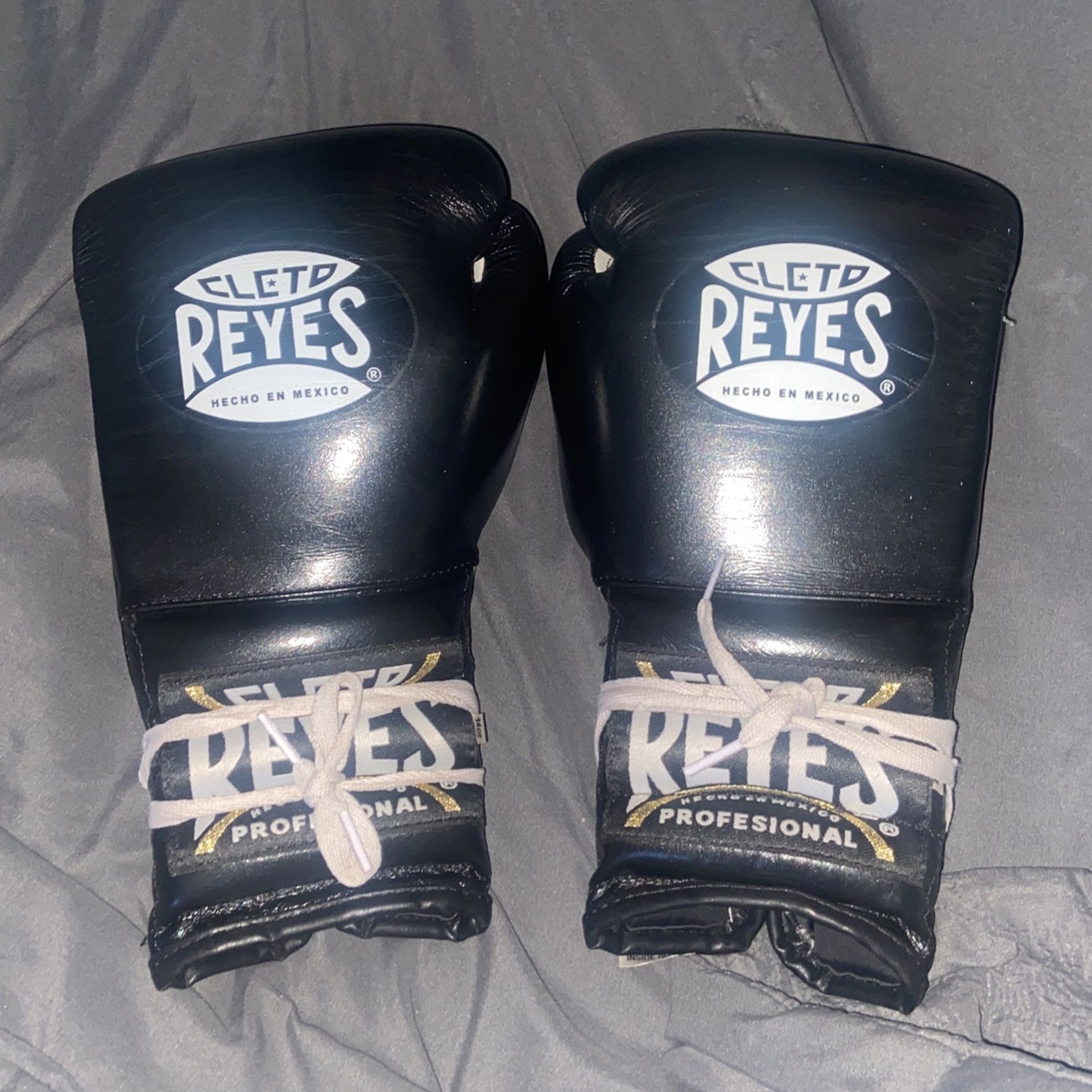 Reyes Boxing Gloves