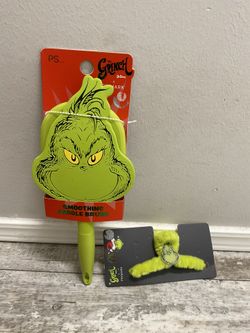 NWT Grinch Hair Brush And Hair Claw Clips