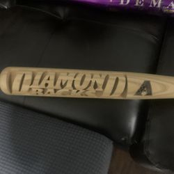 Diamond Backs Show Bats
