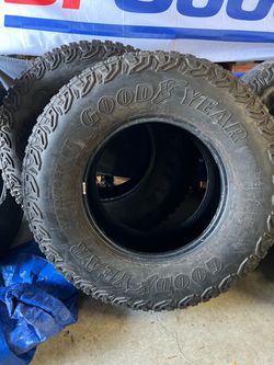 315/70/17 mud terrain tire Goodyear
