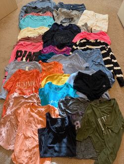 Women’s Clothes Size Small Clean, Smoke, Pet Free House No Stains Total 55 pieces American Eagle, Pink, H&M, Nike