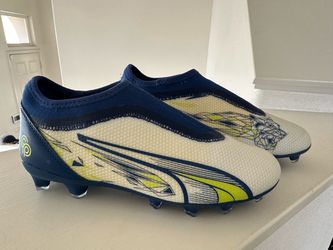 Puma soccer cleats