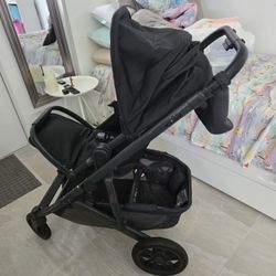 CRUZ V2 Stroller
UPPAbaby
