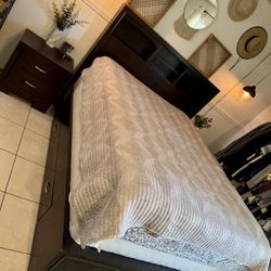 Queen Bed Frame & Nightstands 