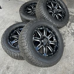 Set. Rims. 20.  Ford.   Good Condition 
