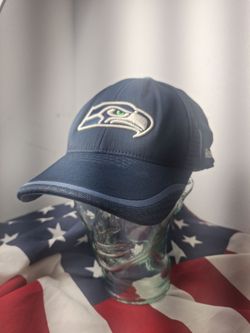 Seattle Seahawks NFL Vintage hat Reebok On the Field and its fitted size S/M
