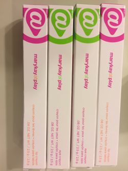 Eye crayon and lip crayon