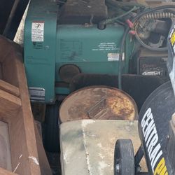 Onan Cummins 6500W Generator 