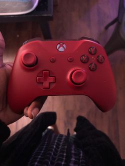 Xbox one iron man edition controller