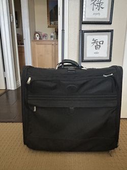 Roller Luggage By Atlantic