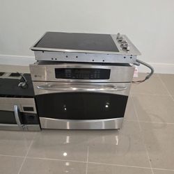 Microwave, Dishwasher and everything you see in the photo