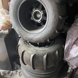 Send paddles for sale 4 Tires 1000cash 