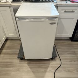 Small Fridge With Freezer