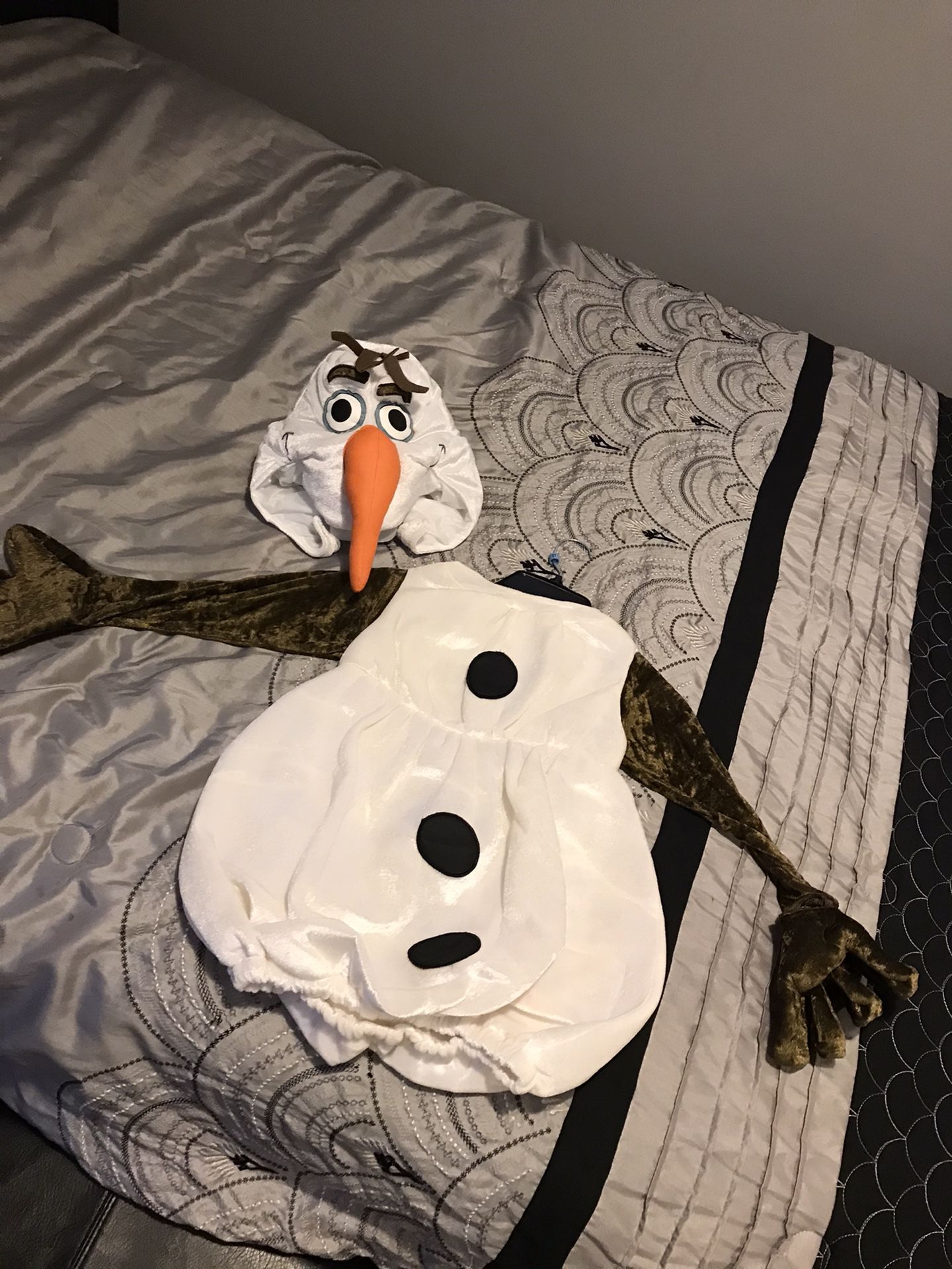 Olaf costume