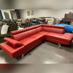 ANTARES RED MODERN SECTIONAL
