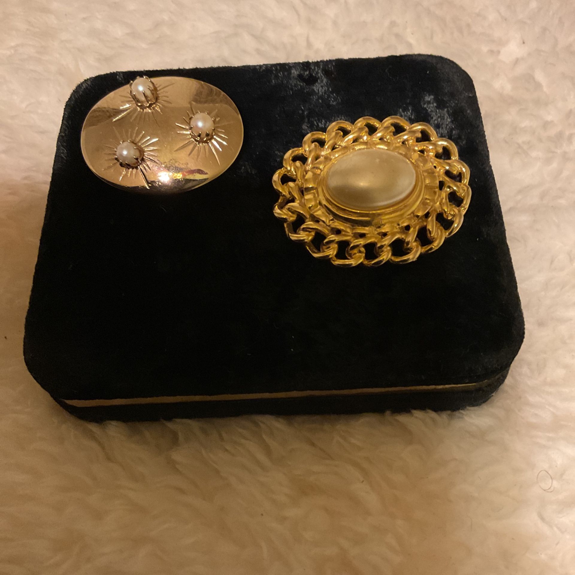 Vintage Goldtone Brooches