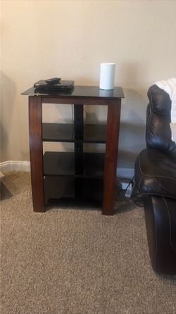 Entertainment shelving