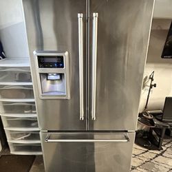 Kitchen Aid Refrigerator 36” Wide Excellent Condition 