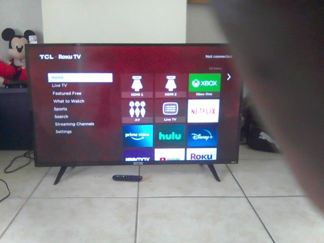 TCL ROKU SMART 42INCH TV