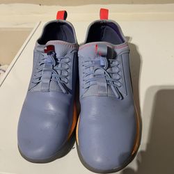 Women’s clove Nursing Shoes