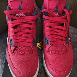 Jordan 4 FIFA size 10.5 (NO TRADES PRICE IS FIRM)