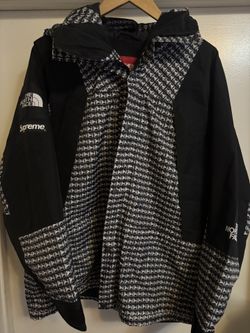 Supreme The north Face Studded Mountain Jacket