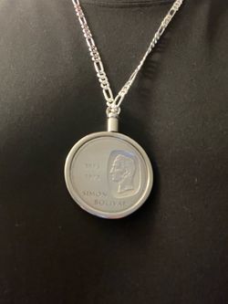 Elegant chain and Currency