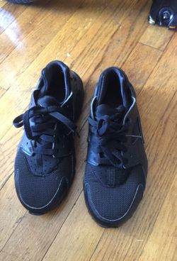Harauches size 5 big kids $40