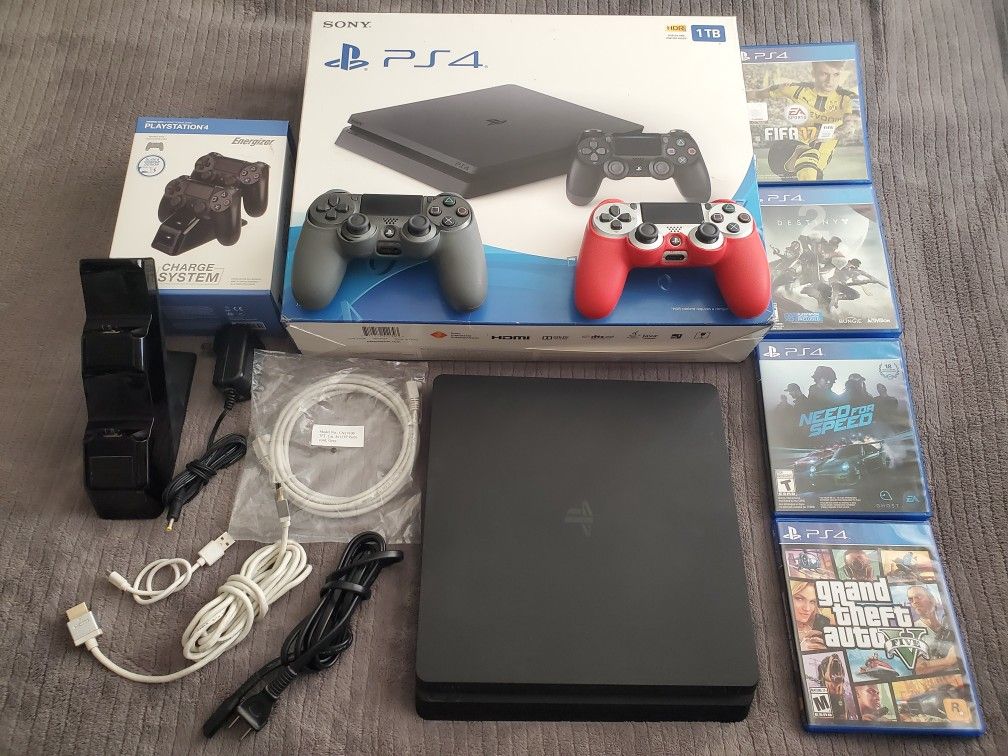 Sony Playstation 4 PS4 Slim Black Bundle $145