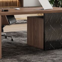 Executive Modern Office Desk W/ Storage
