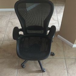 Herman Miller Aeron Office Desk Chair 