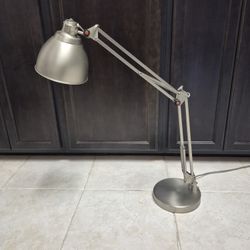 Dest Adjustable Light 