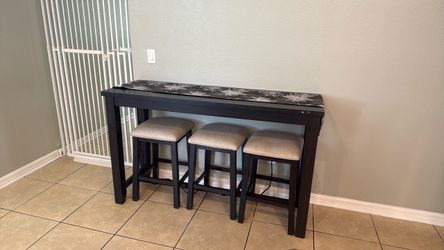 Bar table