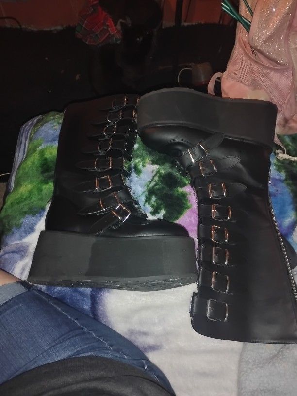 Demonia Damned-318 Goth Knee High Boots