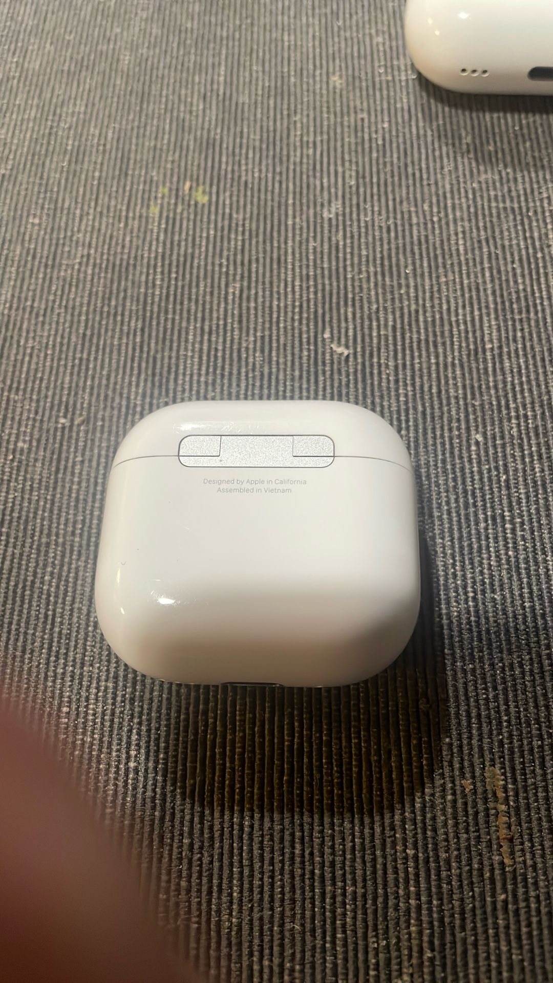 AirPods 4
